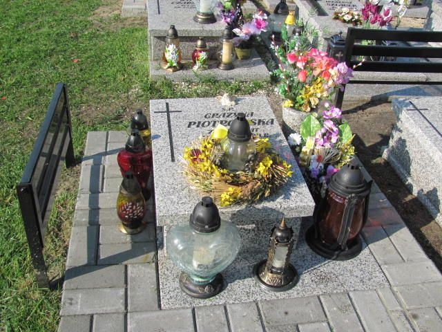 Grób Grażyna Piotrowska