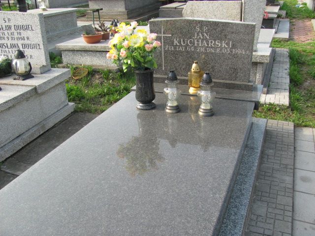 Grób JÓZEFA KUCHARSKA